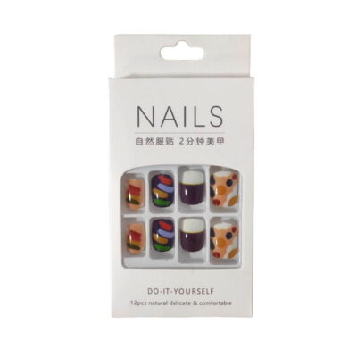 Αυτοκόλλητα νύχια σε διάφορα σχέδια - Press-on fake nails