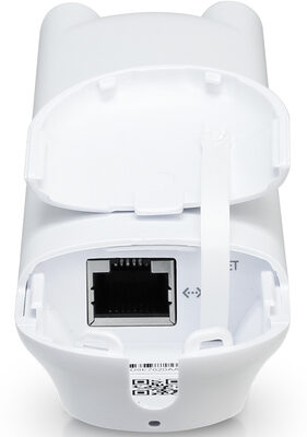 UBIQUITI UAP-AC-M Indoor/Outdoor Dual band WiFi Mesh System